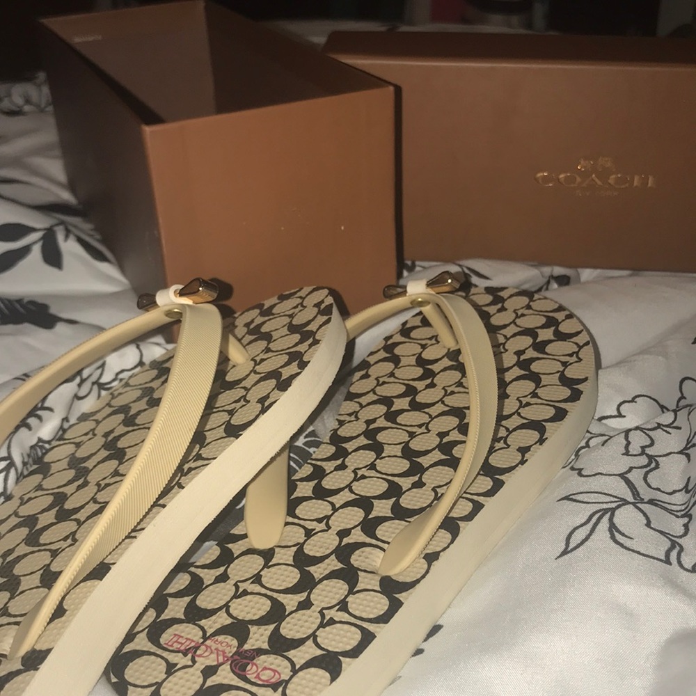 Couch flip flops
